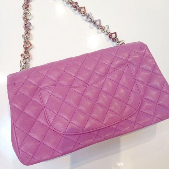 Authentic CHANEL CC Medium Classic Flap Lambskin Quilted Pink Valentine Handbag - Picture 4 of 11